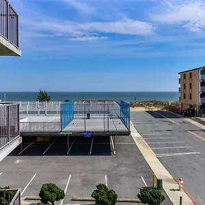 ocean-front-sea-terrace-209-heated-pool.ocean-city-hotels.net/